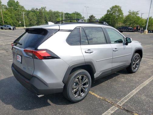 2025 Toyota RAV4 Hybrid XLE Premium