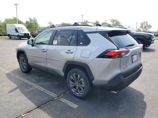 2025 Toyota RAV4 Hybrid XLE Premium