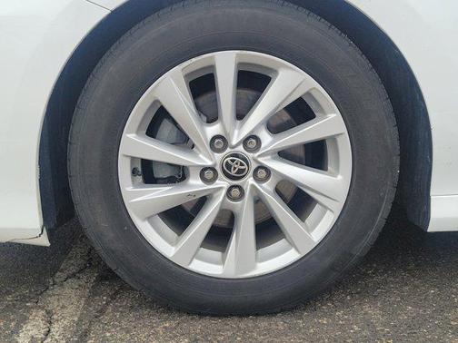 2022 Toyota Camry LE