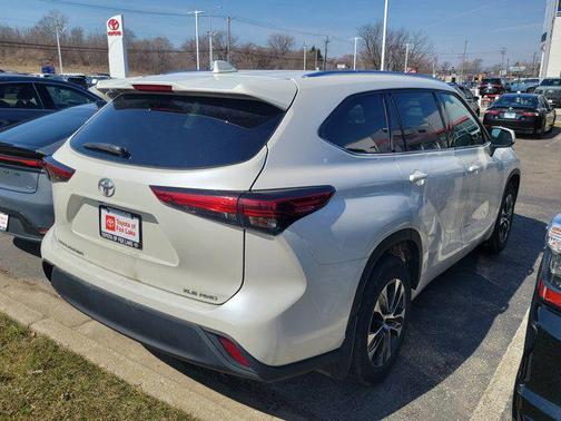 2021 Toyota Highlander XLE