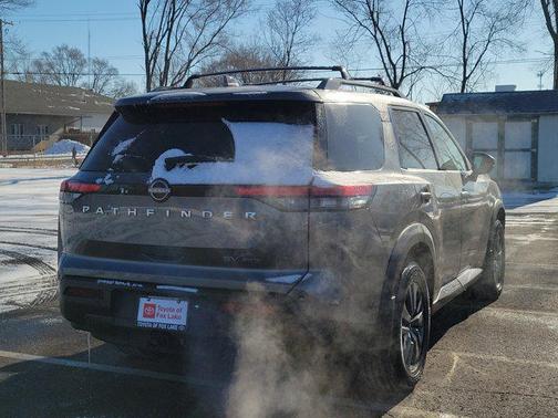 2022 Nissan Pathfinder SV 4WD