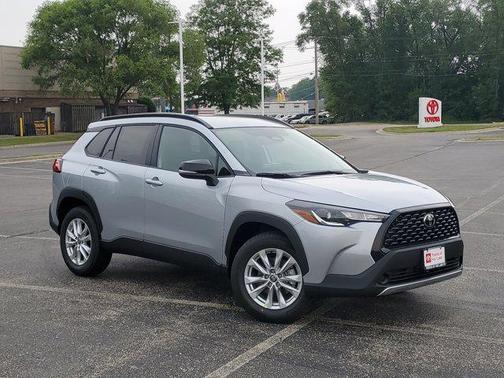 2025 Toyota Corolla Cross LE