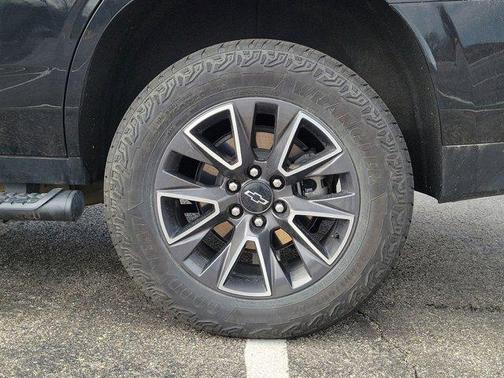 Black 2024 Chevrolet Tahoe 4WD Z71