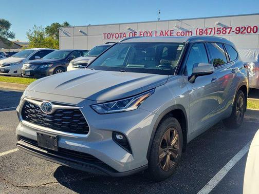 2022 Toyota Highlander Hybrid XLE