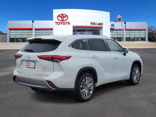 2023 Toyota Highlander Platinum