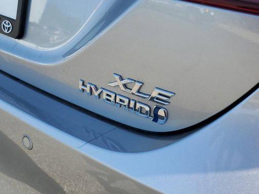 2024 Toyota Camry Hybrid XLE
