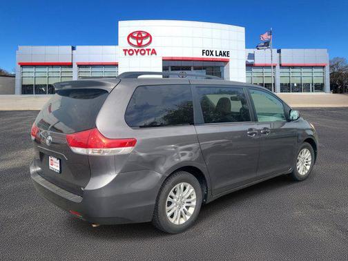 2013 Toyota Sienna XLE