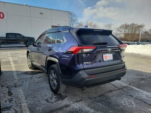 2022 Toyota RAV4 XLE