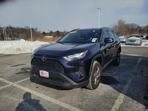 2022 Toyota RAV4 XLE