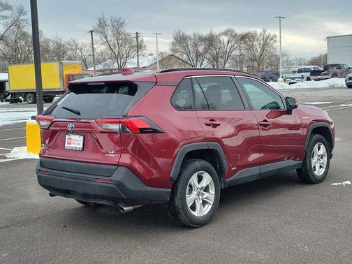 2021 Toyota RAV4 Hybrid SE