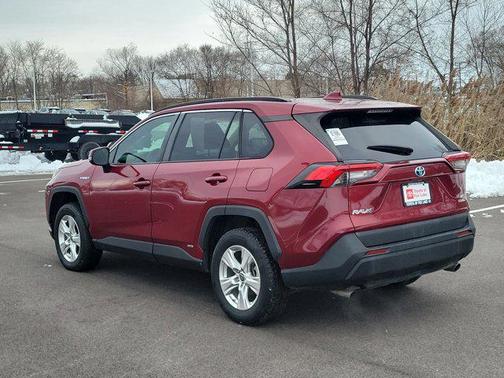 2021 Toyota RAV4 Hybrid SE