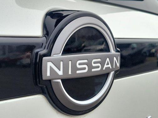 2024 Nissan Pathfinder SV 4WD