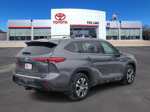 2020 Toyota Highlander Hybrid XLE