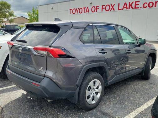 2022 Toyota RAV4 LE