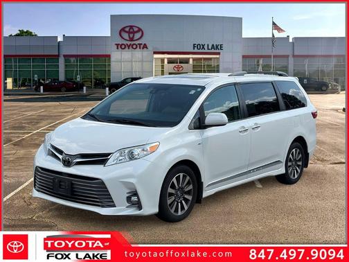 Blizzard Pearl 2020 Toyota Sienna XLE