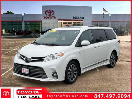 Blizzard Pearl 2020 Toyota Sienna XLE