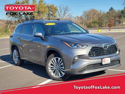 2025 Toyota Highlander Hybrid Platinum