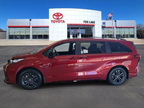 2025 Toyota Sienna XSE 7 Passenger