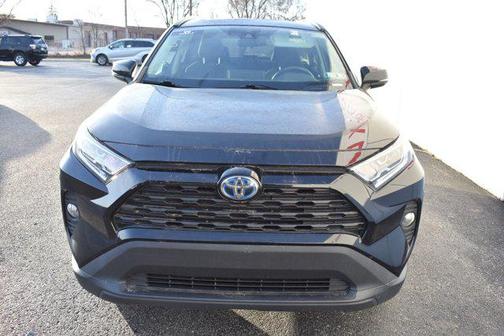 2020 Toyota RAV4 Hybrid XLE