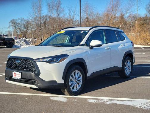 2022 Toyota Corolla Cross LE