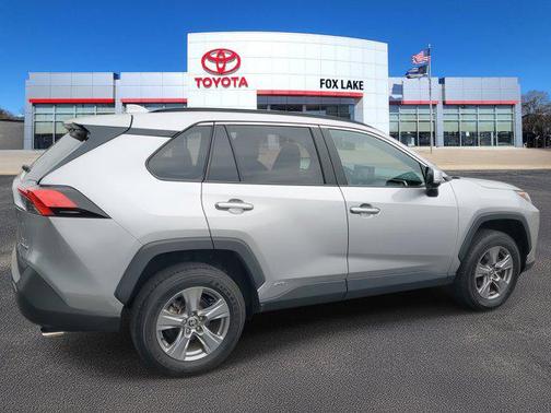 2022 Toyota RAV4 Hybrid XLE