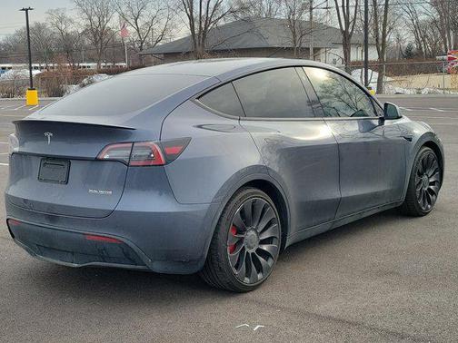 2022 Tesla Model Y Performance Dual Motor All-Wheel Drive