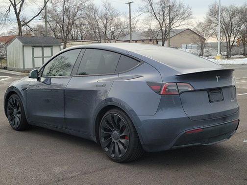 2022 Tesla Model Y Performance Dual Motor All-Wheel Drive