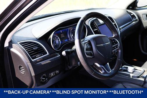 2021 Chrysler 300 Touring