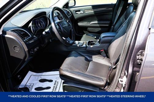 2021 Chrysler 300 Touring