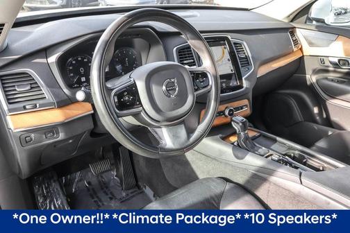 2021 Volvo XC90 T6 Momentum 6 Passenger