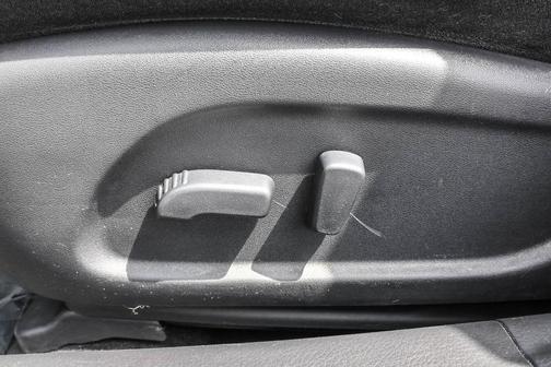 Pearl White 2013 Nissan Altima 3.5 S