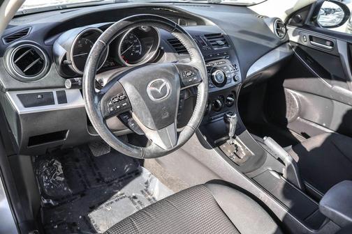 2012 Mazda Mazda3 i Touring