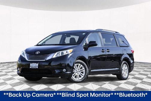 2017 Toyota Sienna XLE