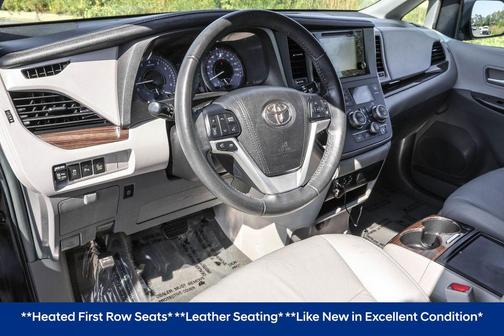 2017 Toyota Sienna XLE