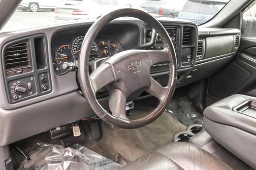 2004 Chevrolet Silverado 2500 LS H/D Extended Cab