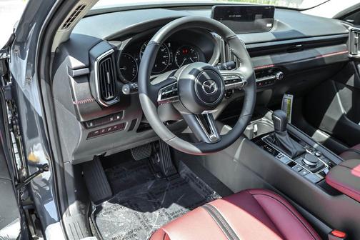2025 Mazda CX-50 Hybrid Premium Plus Package