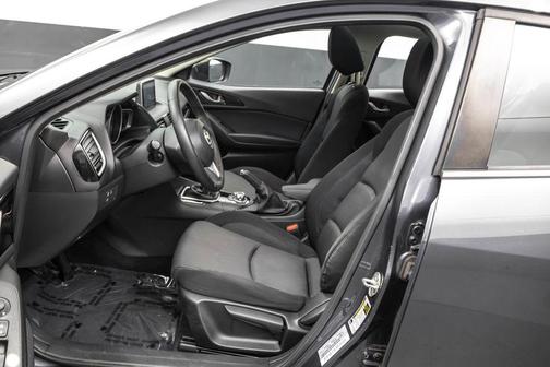 2016 Mazda Mazda3 i Touring