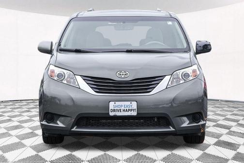 2014 Toyota Sienna LE