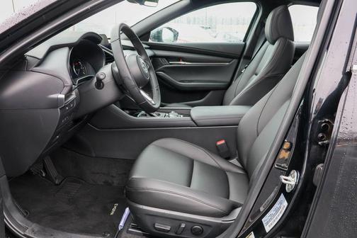 2025 Mazda Mazda3 FWD w/Preferred Package