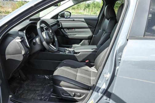 2025 Mazda CX-50 Hybrid Preferred Package