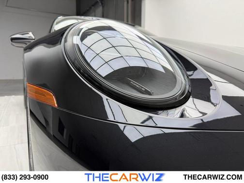 2025 Porsche 911 Carrera 4 GTS