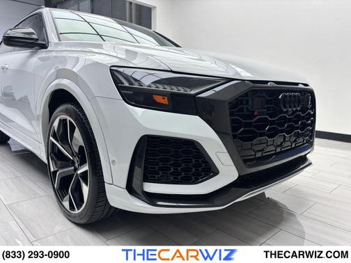 Glacier White Metallic 2020 Audi RS Q8 4.0T