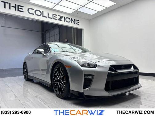 Super Silver QuadCoat 2023 Nissan GT-R Premium Dual-clutch 6-Speed Transmission