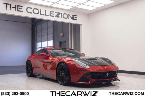 Red 2016 Ferrari F12berlinetta Base