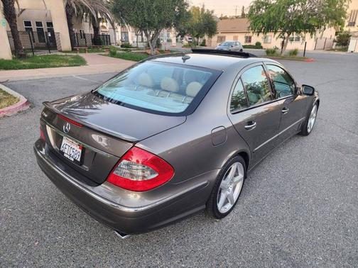 2009 Mercedes-Benz E-Class E 350 4dr Sedan