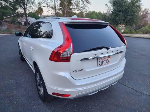 2017 Volvo XC60 T6 Dynamic