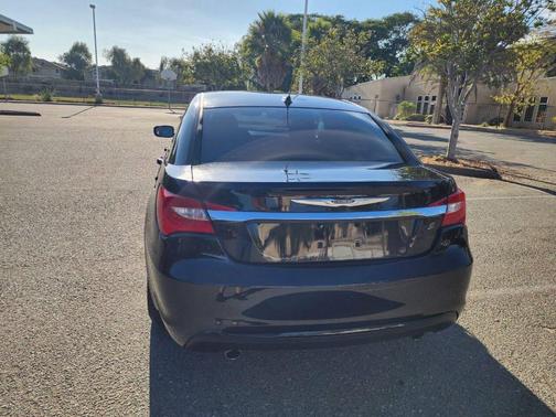 2012 Chrysler 200 Touring