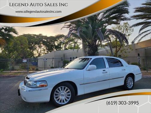 2003 Lincoln Town Car Signature
