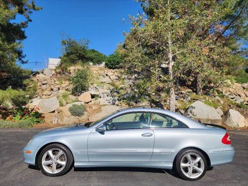 2005 Mercedes-Benz CLK-Class 320