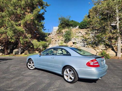 2005 Mercedes-Benz CLK-Class 320